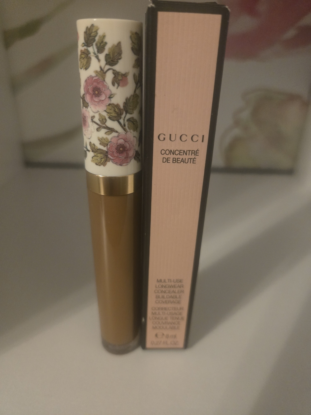 Gucci Multi-Use Concealer - Pink Floral Cap, Tan Tube